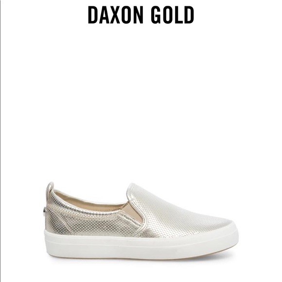 Steve Madden Shoes - Steve Madden Daxon Gold Shoes